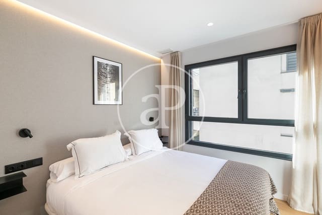 1 soveværelse Lejlighed til leje i El Poblenou, Barcelona by med swimmingpool - € 2.950 (Ref: 8726146)