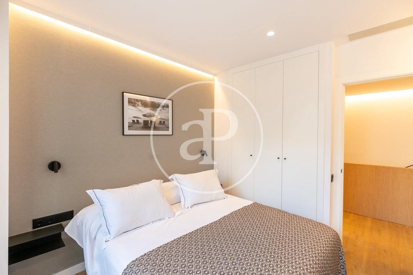 3 slaapkamer Appartement te huur in Barcelona stad met zwembad - € 4.700 (Ref: 8726148)