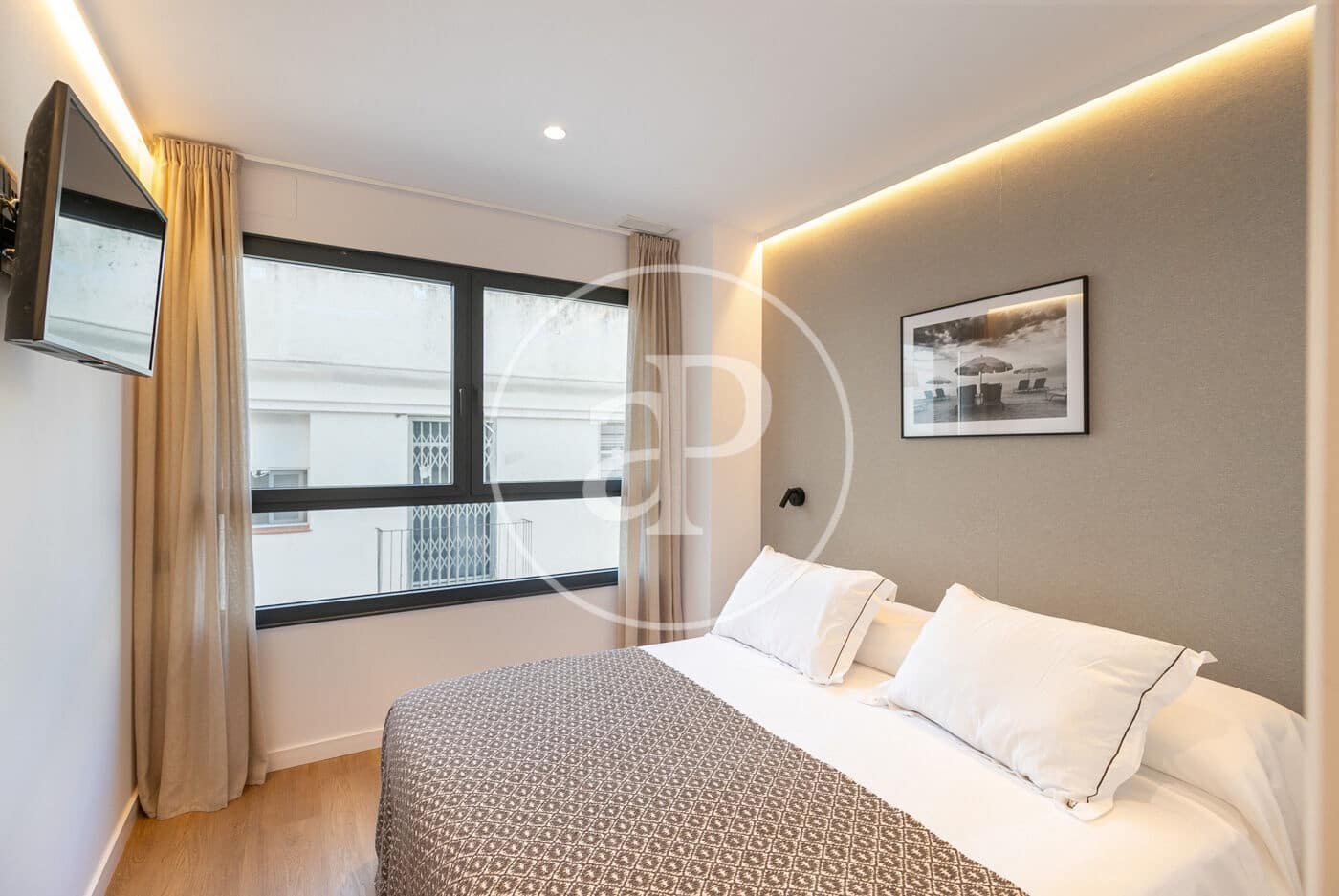 3 slaapkamer Appartement te huur in Barcelona stad met zwembad - € 4.700 (Ref: 8726148)