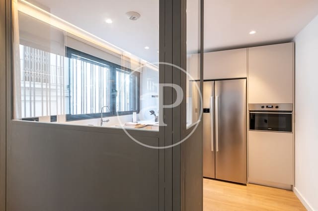 3 makuuhuone Huoneisto vuokrattavana paikassa El Poblenou, Barcelona kaupunki mukana uima-altaan - 4 700 € (Ref: 8726148)