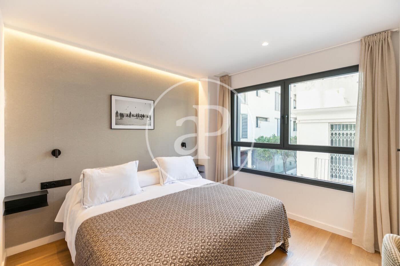 3 slaapkamer Appartement te huur in Barcelona stad met zwembad - € 4.700 (Ref: 8726148)
