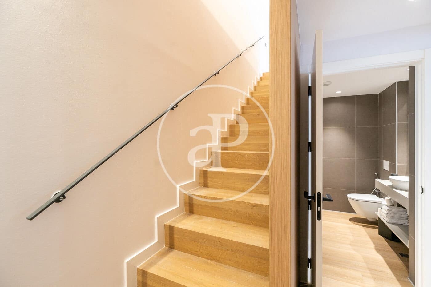 3 slaapkamer Appartement te huur in Barcelona stad met zwembad - € 4.700 (Ref: 8726148)