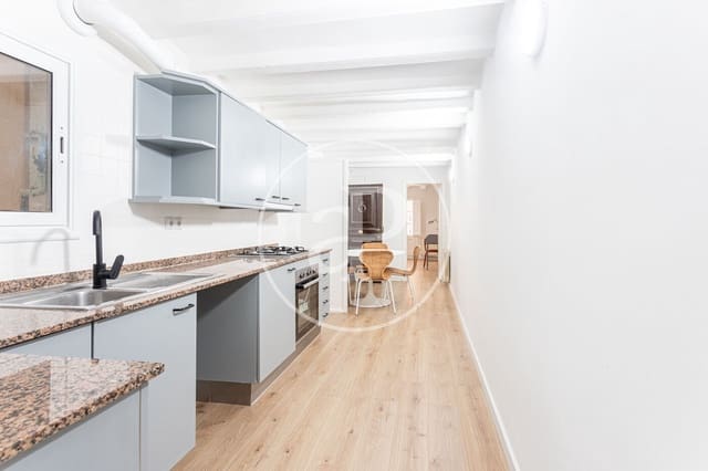 2 sovrum Lägenhet att hyra i El Raval, Barcelona stad - 1 350 € (Ref: 8726170)