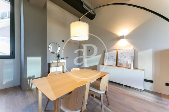 2 soveværelse Lejlighed til leje i El Poblenou, Barcelona by med swimmingpool - € 2.860 (Ref: 8726172)