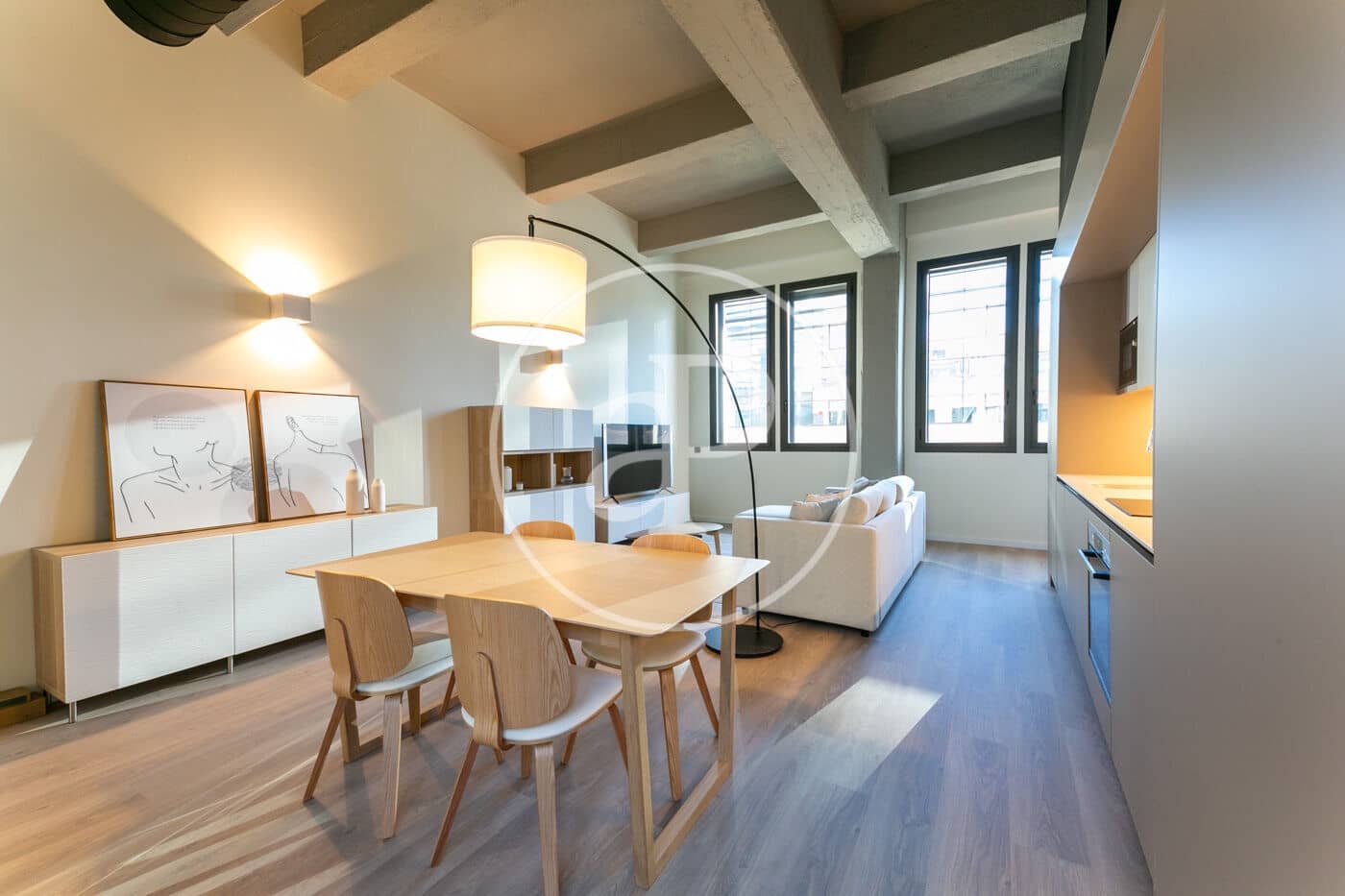 2 slaapkamer Appartement te huur in Barcelona stad met zwembad - € 2.860 (Ref: 8726172)