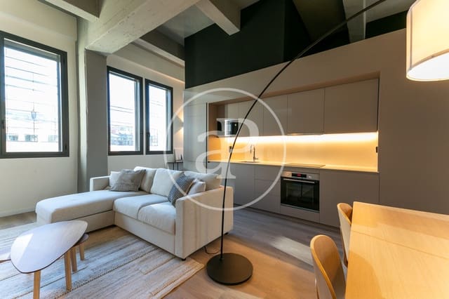 2 soveværelse Lejlighed til leje i El Poblenou, Barcelona by med swimmingpool - € 2.860 (Ref: 8726172)