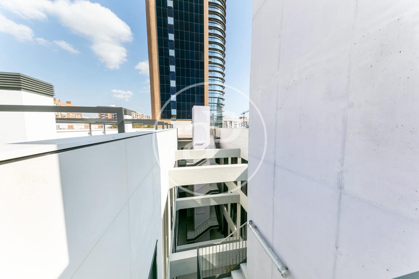 Appartement de 2 chambres à louer à Barcelone ville avec piscine - 2 860 € (Ref: 8726172)