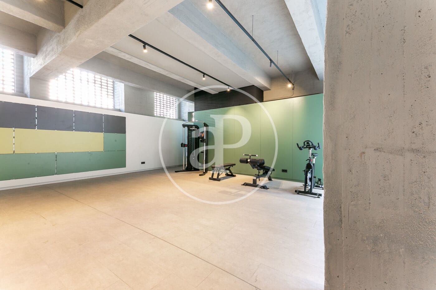 Appartement de 2 chambres à louer à Barcelone ville avec piscine - 2 860 € (Ref: 8726172)