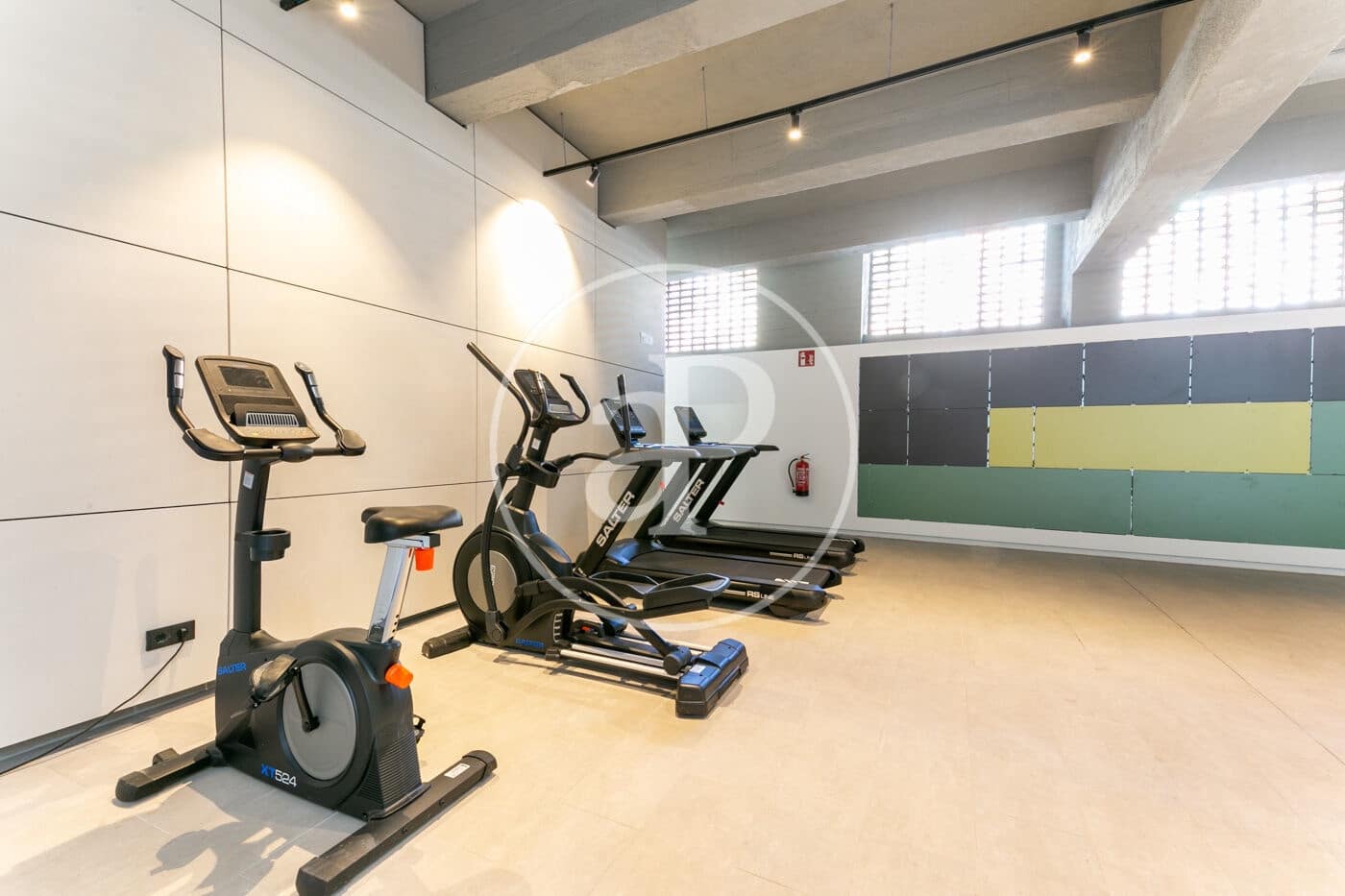 Appartement de 2 chambres à louer à Barcelone ville avec piscine - 2 860 € (Ref: 8726172)