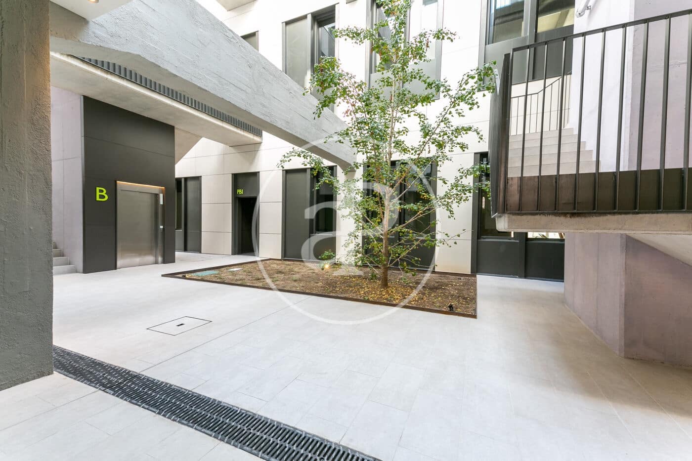 Appartement de 2 chambres à louer à Barcelone ville avec piscine - 2 860 € (Ref: 8726172)