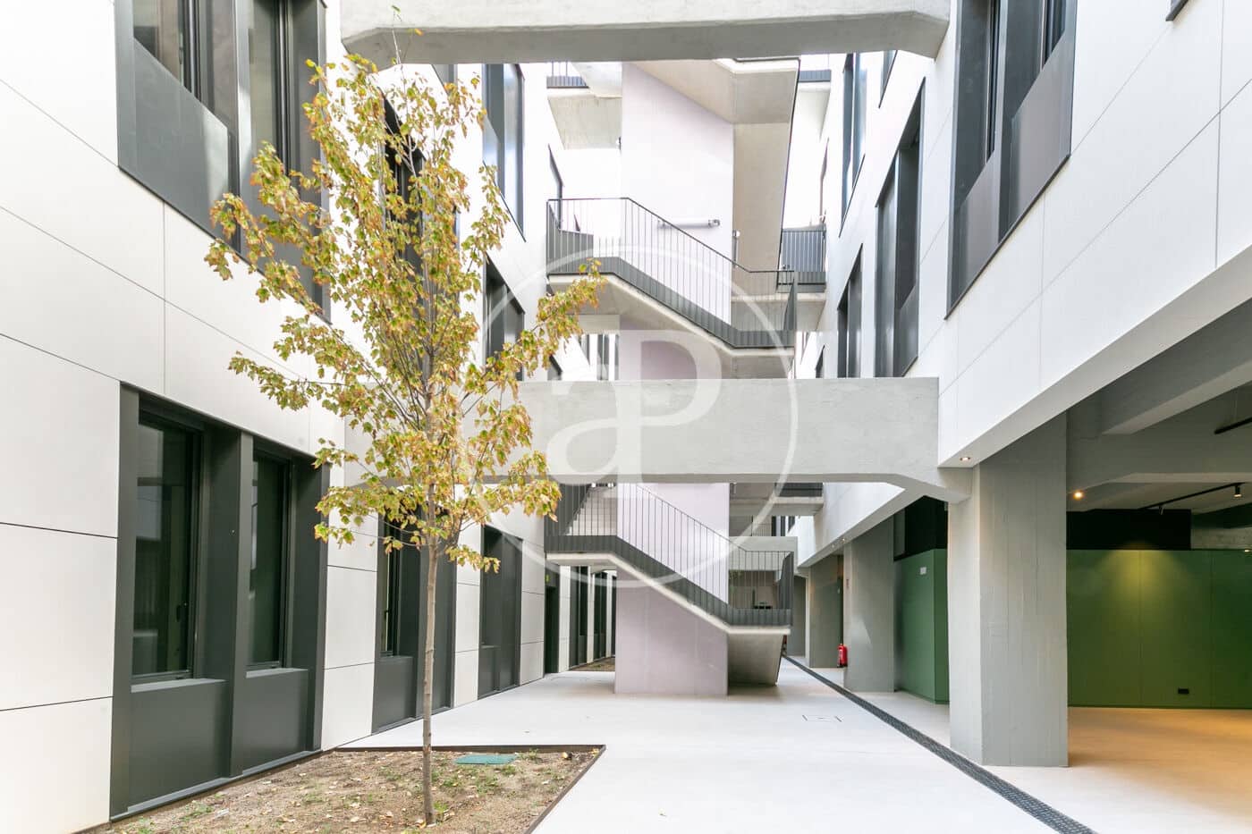 Appartement de 2 chambres à louer à Barcelone ville avec piscine - 2 860 € (Ref: 8726172)