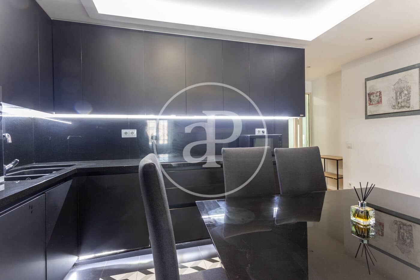 Appartement de 3 chambres à louer à Barcelone ville - 2 700 € (Ref: 8726176)