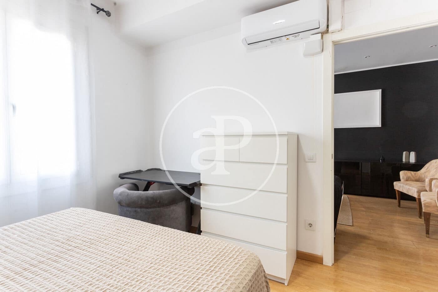 Appartement de 3 chambres à louer à Barcelone ville - 2 700 € (Ref: 8726176)