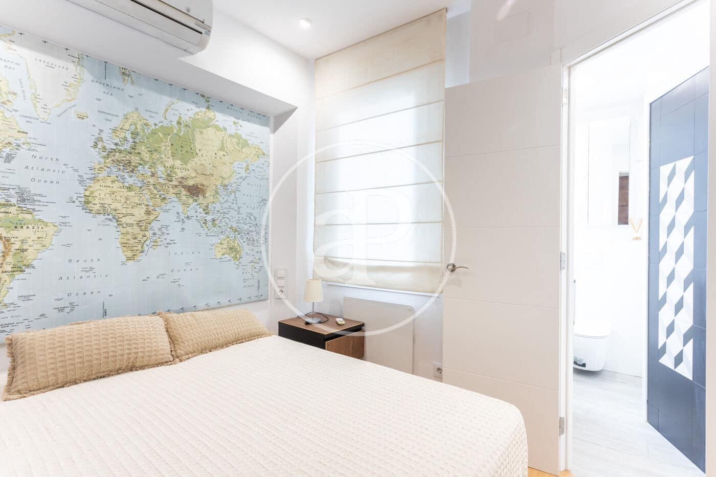 Appartement de 3 chambres à louer à Barcelone ville - 2 700 € (Ref: 8726176)