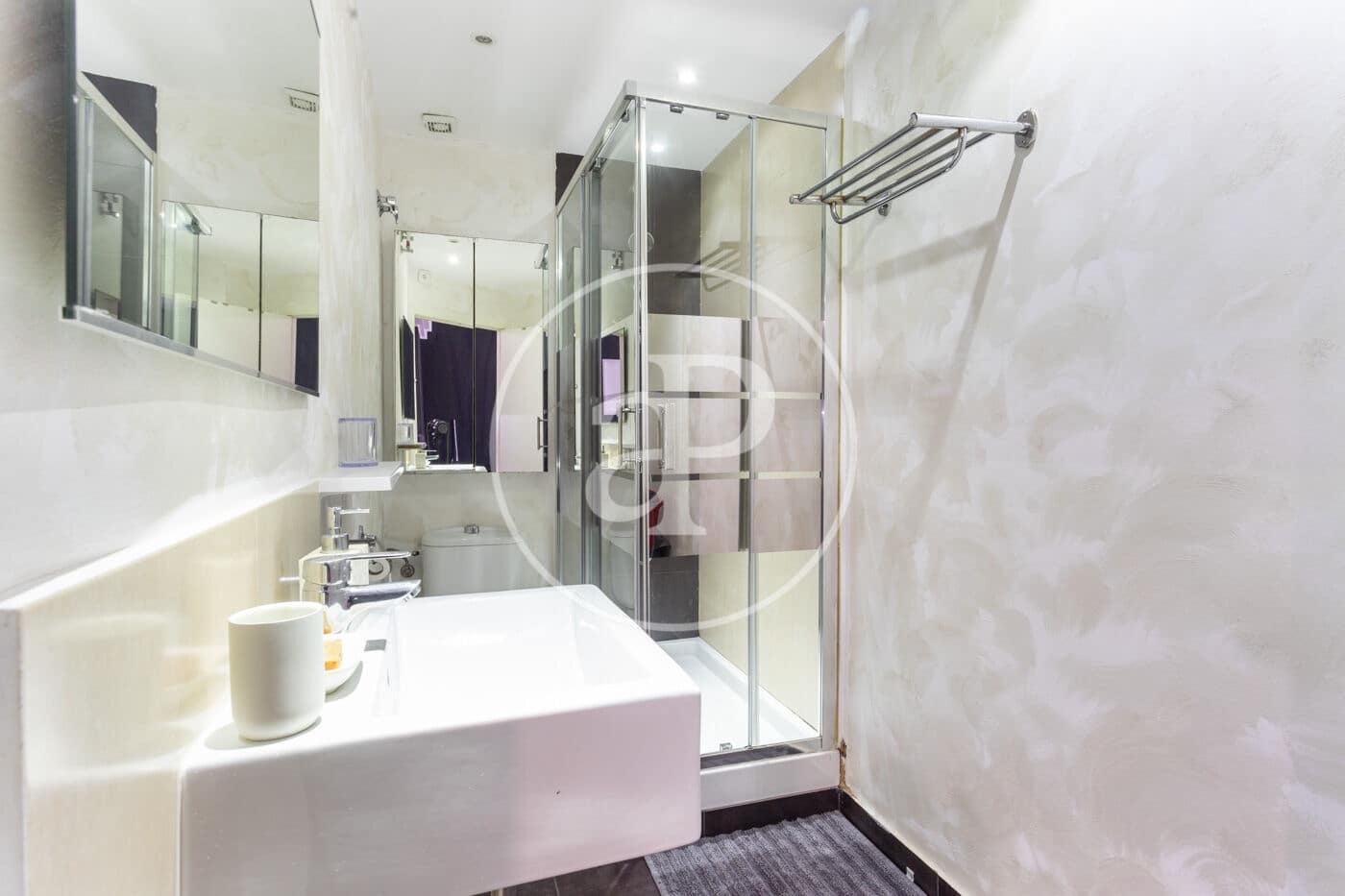 Appartement de 3 chambres à louer à Barcelone ville - 2 700 € (Ref: 8726176)