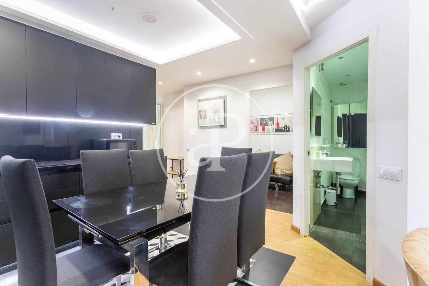 Appartement de 3 chambres à louer à Barcelone ville - 2 700 € (Ref: 8726176)