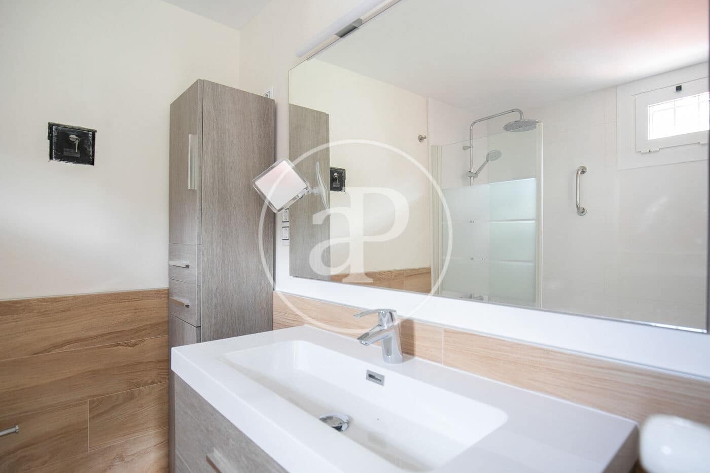 Villa/Maison de 3 chambres à louer à Barcelone ville avec piscine - 3 550 € (Ref: 8726189)