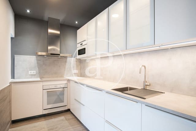 Chalet de 3 habitaciones en Sarrià, Barcelona ciudad en alquiler con piscina - 3.550 € (Ref: 8726189)