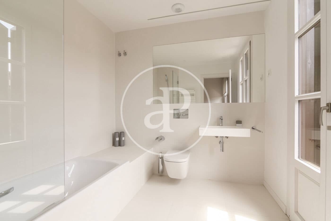 2 bedroom Apartment for rent in Barcelona city - € 2,850 (Ref: 8726195)