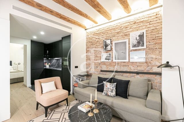 1 slaapkamer Appartement te huur in El Barri Gòtic, Barcelona stad - € 2.100 (Ref: 8726202)