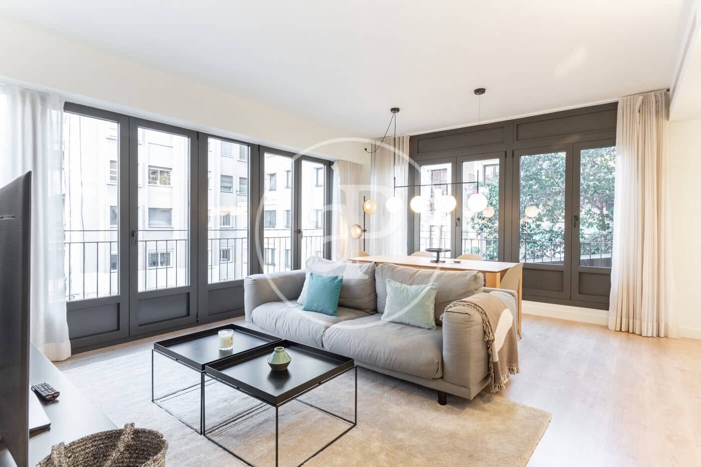 2 soveværelse Lejlighed til leje i Barcelona by - € 4.350 (Ref: 8726205)