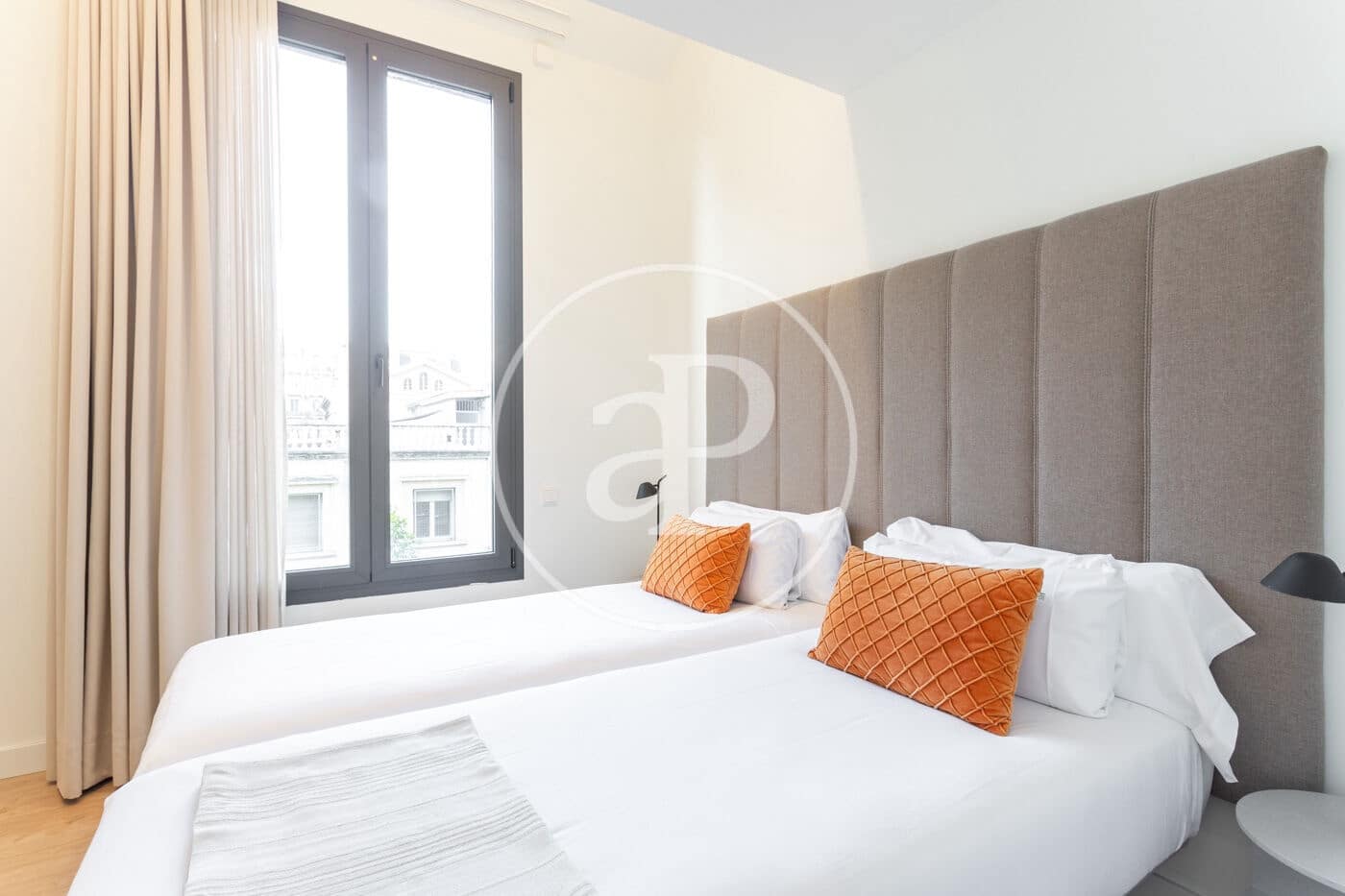 2 soveværelse Lejlighed til leje i Barcelona by - € 4.350 (Ref: 8726205)