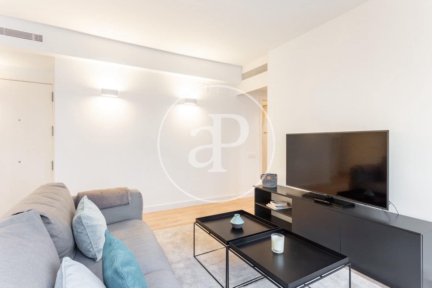 2 soveværelse Lejlighed til leje i Barcelona by - € 4.350 (Ref: 8726205)