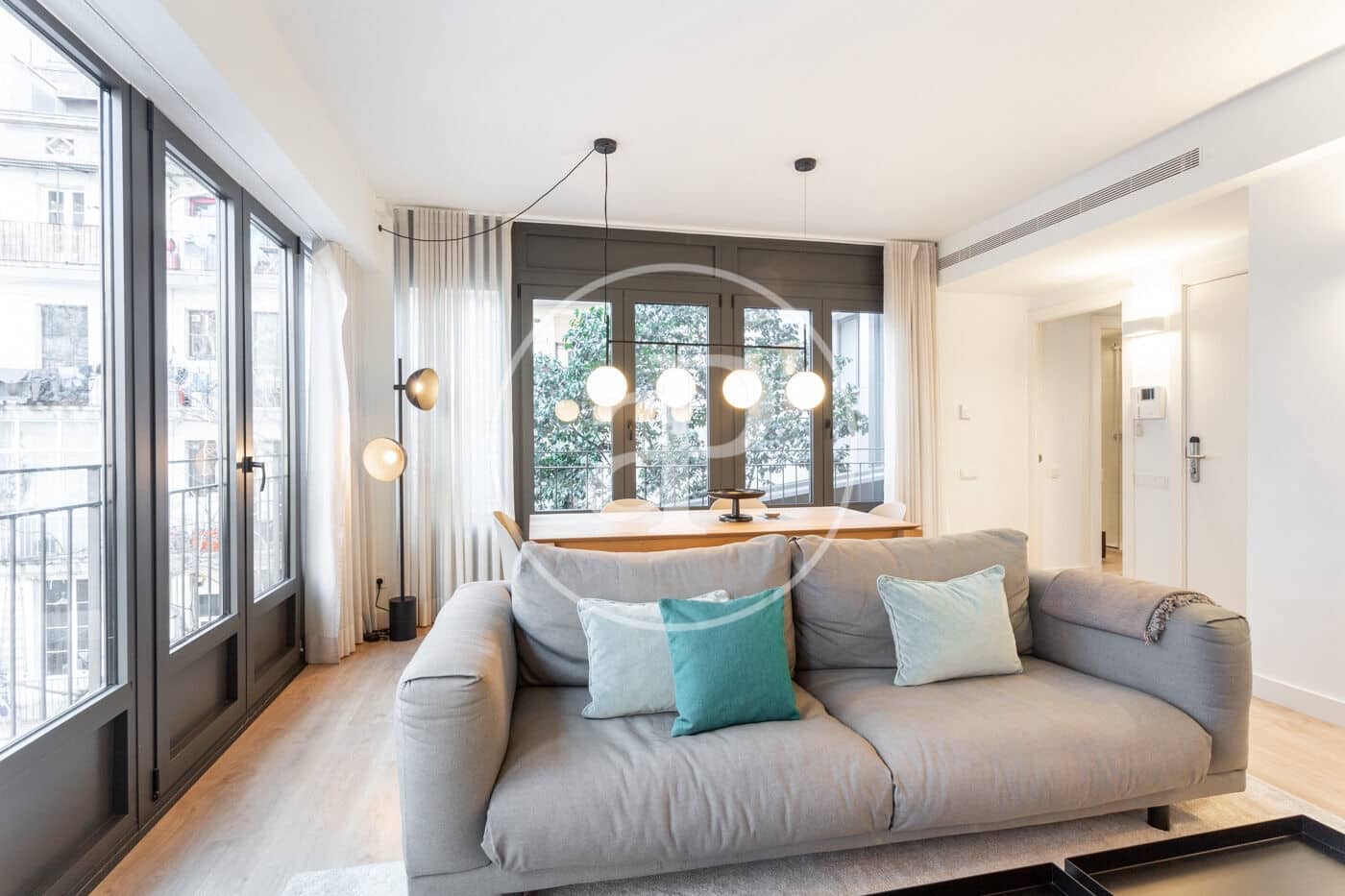 2 soveværelse Lejlighed til leje i Barcelona by - € 4.350 (Ref: 8726205)