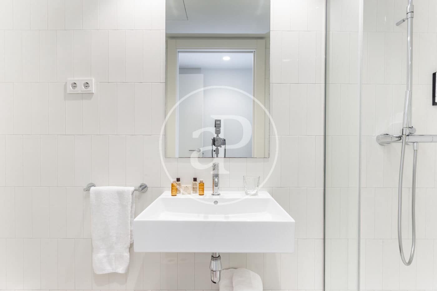 2 soveværelse Lejlighed til leje i Barcelona by - € 4.350 (Ref: 8726205)