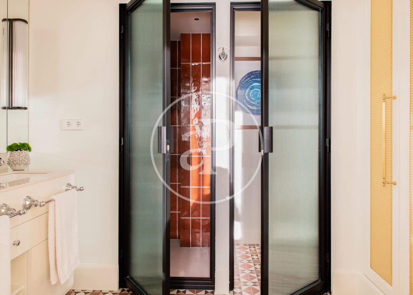 3 soveværelse Lejlighed til leje i Barcelona by med swimmingpool - € 15.000 (Ref: 8726206)