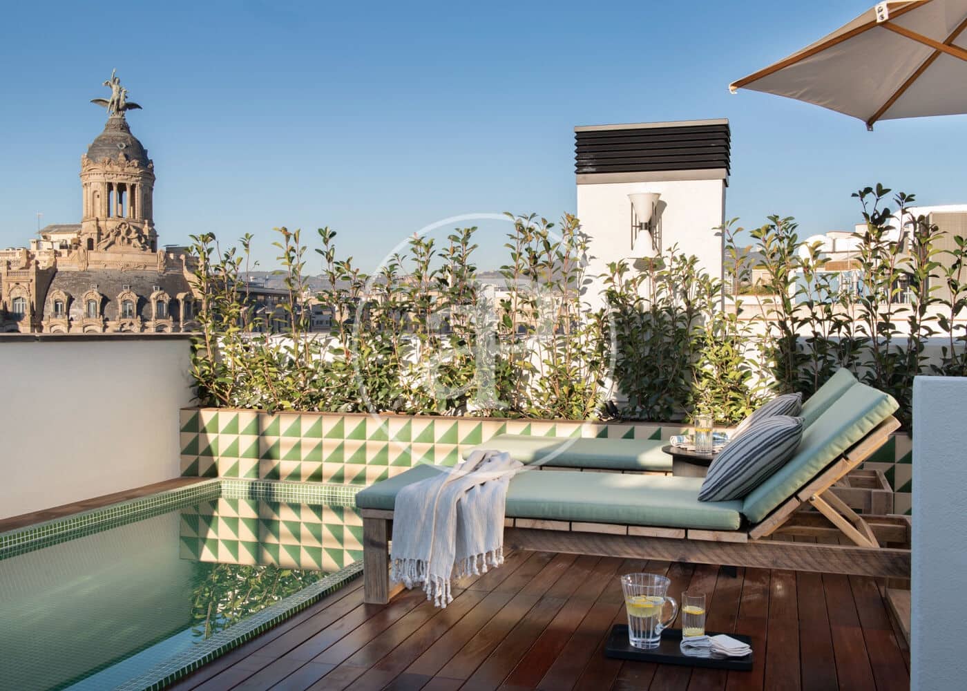 3 soveværelse Lejlighed til leje i Barcelona by med swimmingpool - € 15.000 (Ref: 8726206)