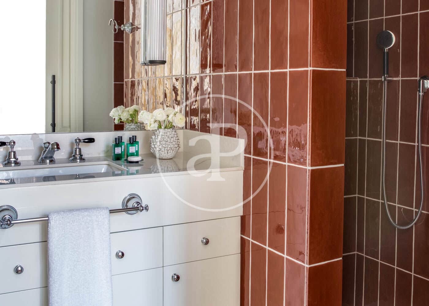 2 slaapkamer Appartement te huur in Barcelona stad met zwembad - € 10.000 (Ref: 8726207)