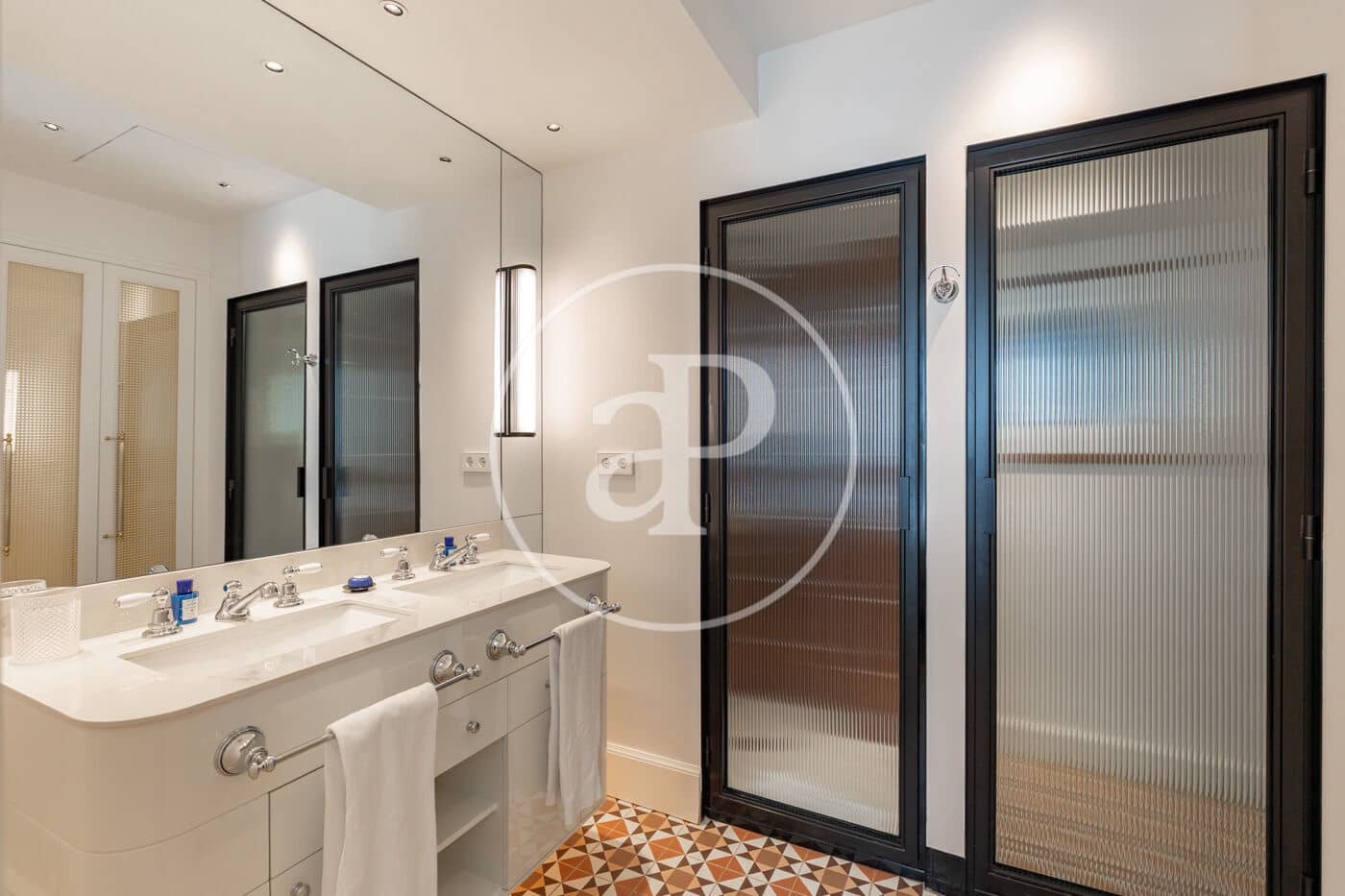 Apartamento de 3 habitaciones en Barcelona ciudad en alquiler con piscina - 11.000 € (Ref: 8726208)