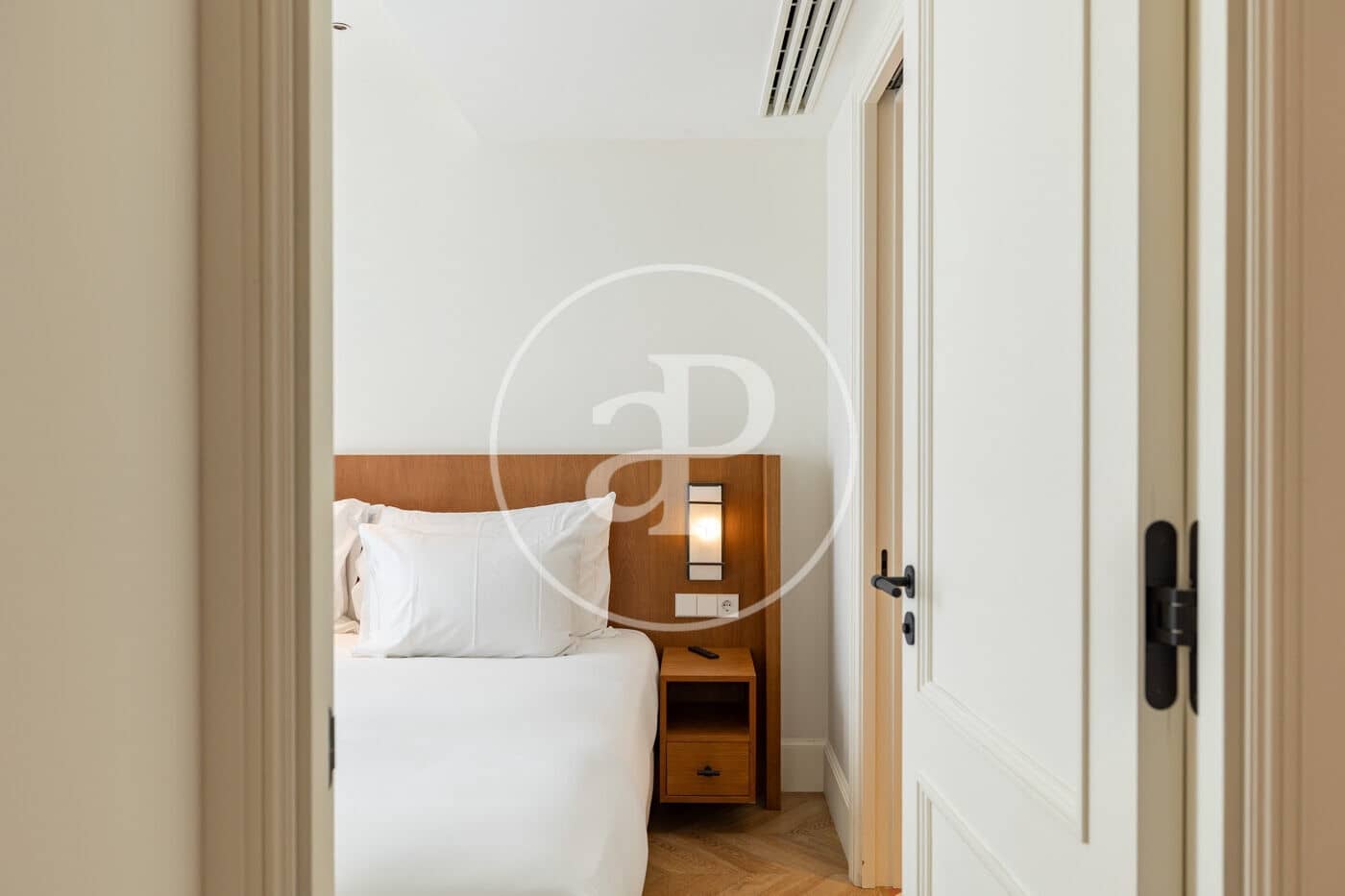 Apartamento de 3 habitaciones en Barcelona ciudad en alquiler con piscina - 11.000 € (Ref: 8726208)