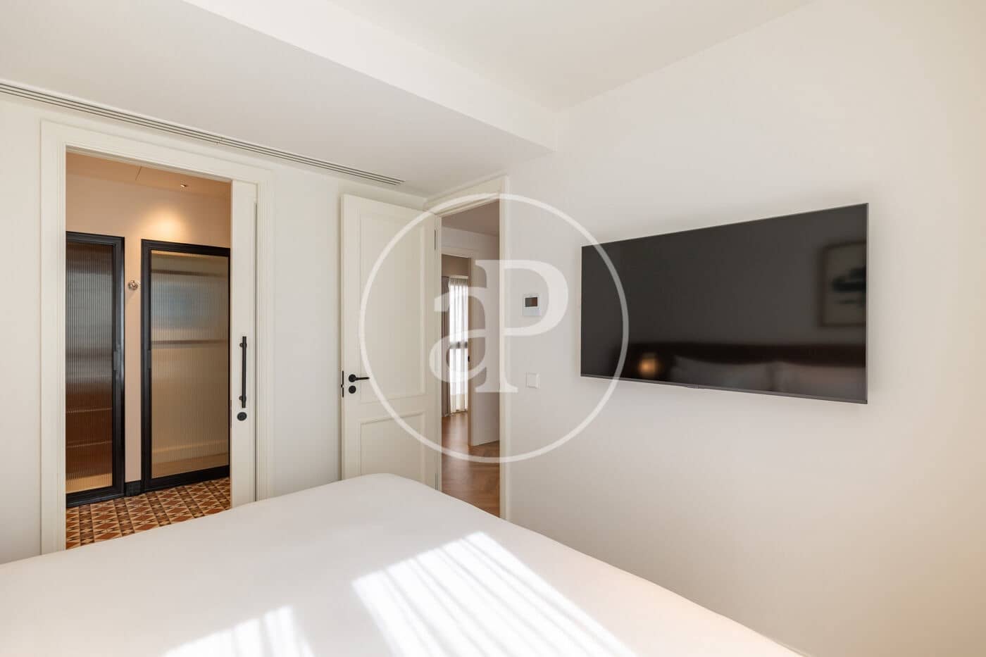 Apartamento de 3 habitaciones en Barcelona ciudad en alquiler con piscina - 11.000 € (Ref: 8726208)
