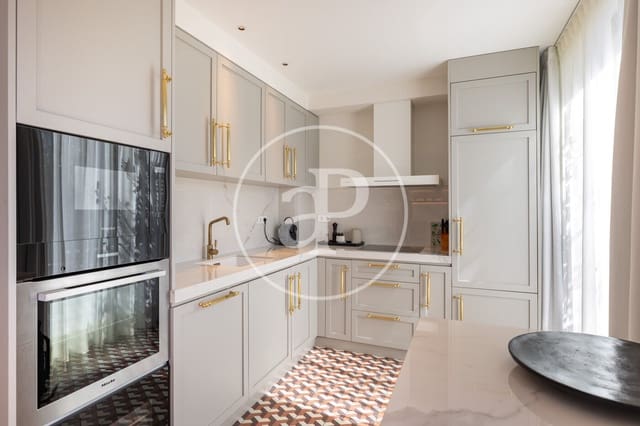 3 makuuhuone Huoneisto vuokrattavana paikassa La Dreta de L'Eixample, Barcelona kaupunki mukana uima-altaan - 11 000 € (Ref: 8726208)