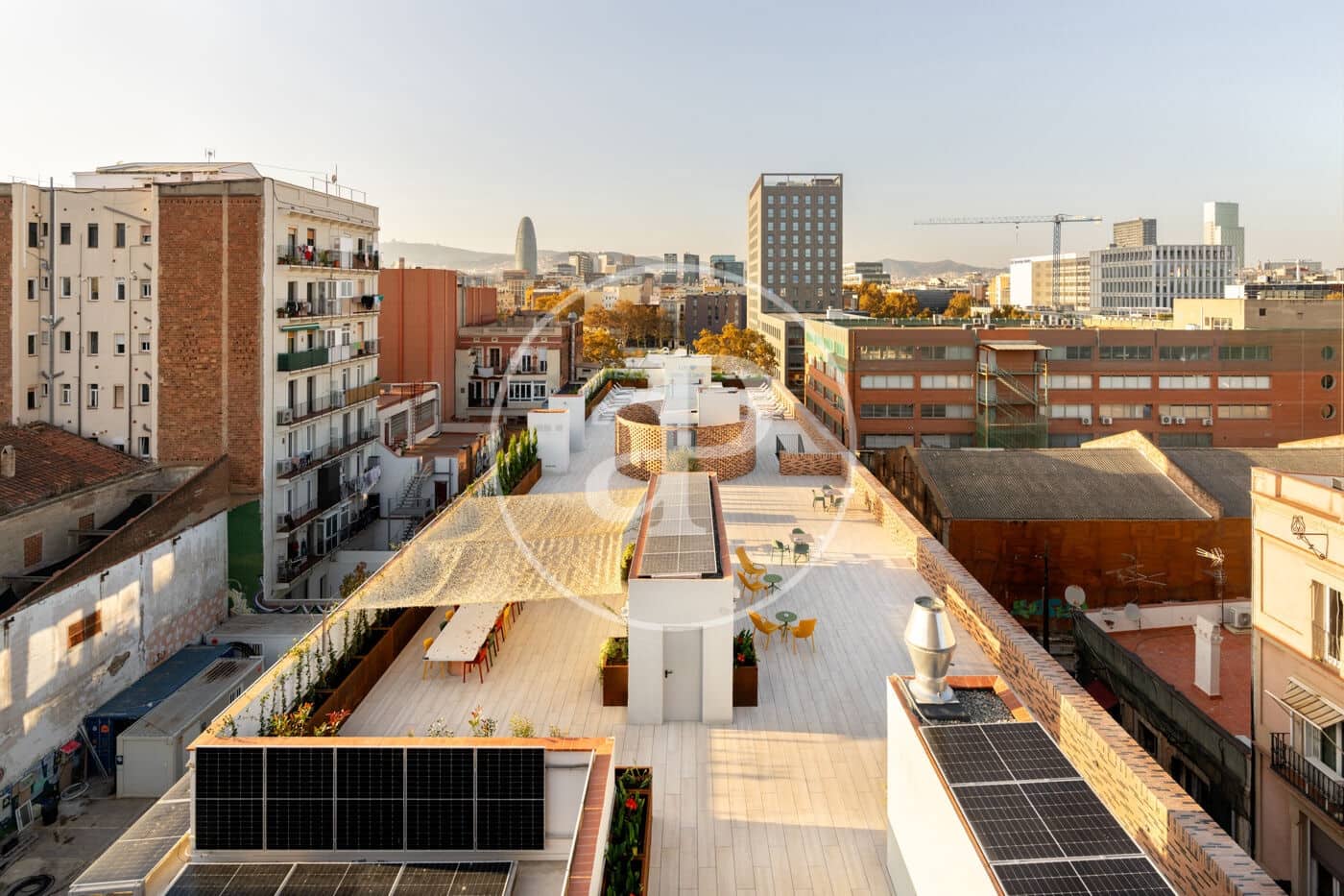 1 soveværelse Lejlighed til leje i Barcelona by med swimmingpool - € 1.565 (Ref: 8726213)