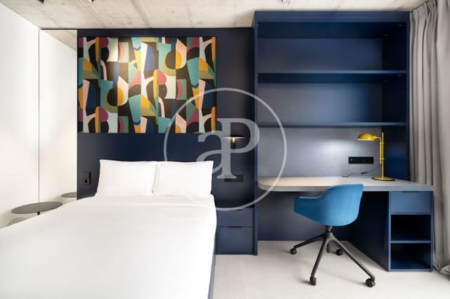 1 slaapkamer Appartement te huur in El Poblenou, Barcelona stad met zwembad - € 1.565 (Ref: 8726213)