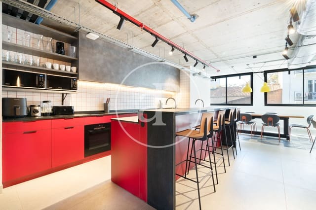 1 slaapkamer Appartement te huur in El Poblenou, Barcelona stad met zwembad - € 1.565 (Ref: 8726213)