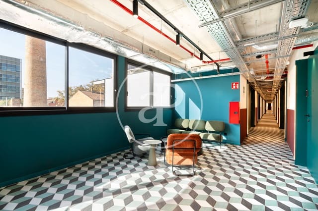 1 slaapkamer Appartement te huur in El Poblenou, Barcelona stad met zwembad - € 1.565 (Ref: 8726213)