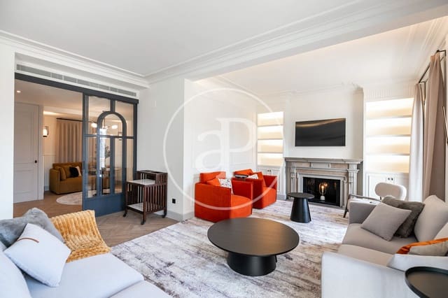 4 bedroom Apartment for rent in La Dreta de L'Eixample, Barcelona city - € 12,000 (Ref: 8726215)