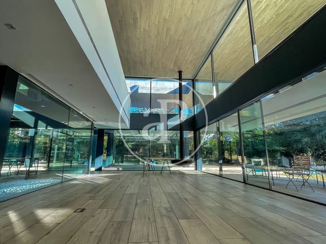 6 bedroom Villa for rent in Valldoreix, Sant Cugat del Vallès with pool - € 25,000 (Ref: 8726222)