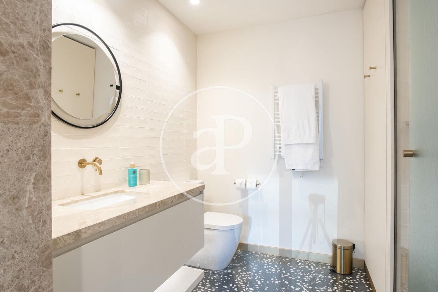 1 quarto Apartamento para arrendar em Barcelona cidade com piscina - 3 950 € (Ref: 8726224)