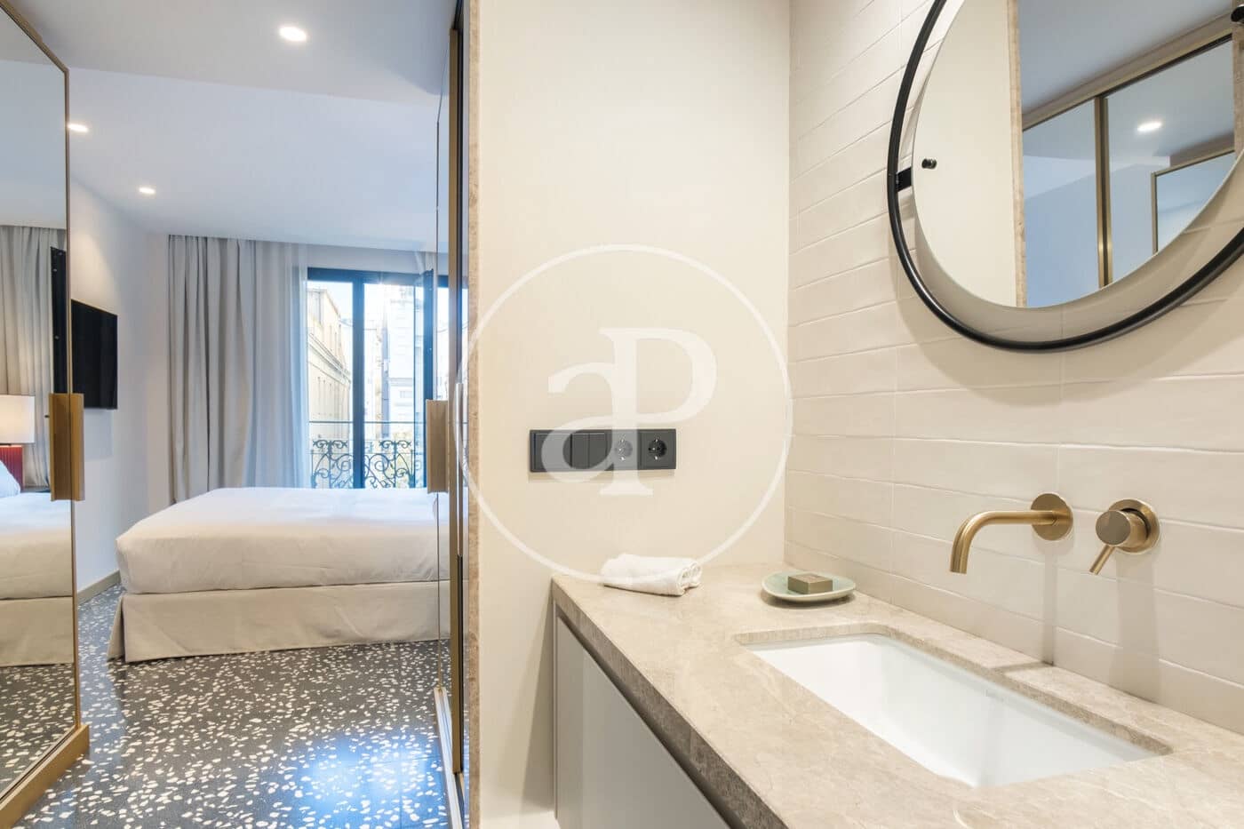 1 quarto Apartamento para arrendar em Barcelona cidade com piscina - 3 950 € (Ref: 8726224)