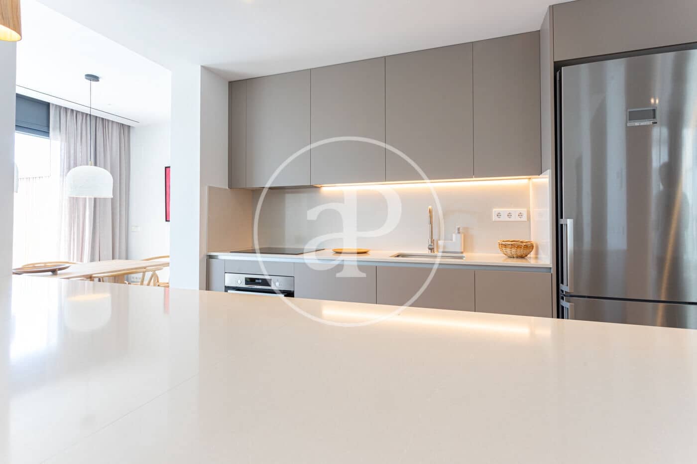 3 bedroom Apartment for rent in Barcelona city - € 8,500 (Ref: 8726231)
