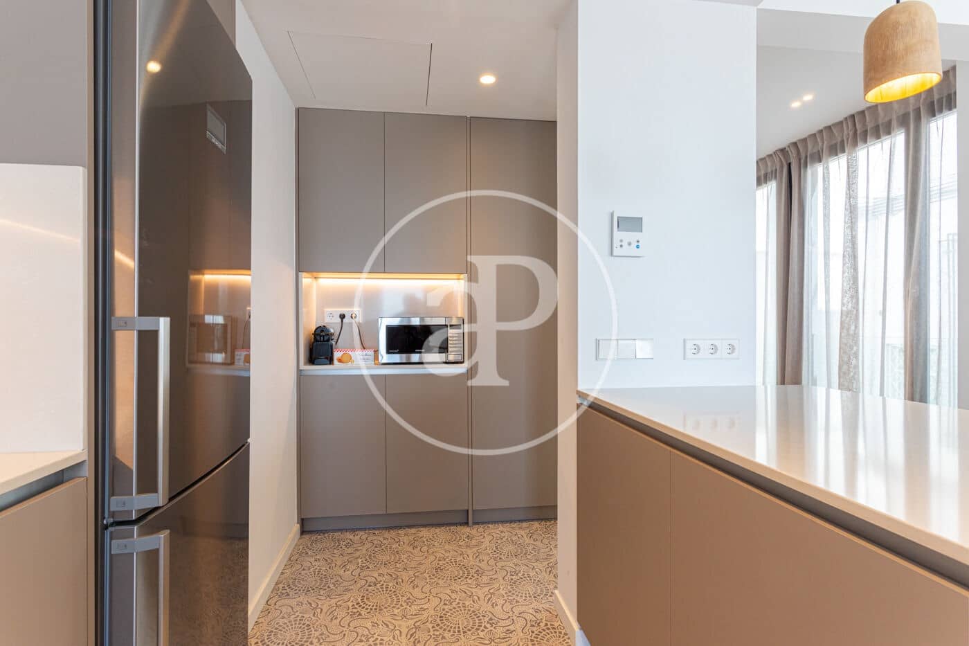 3 bedroom Apartment for rent in Barcelona city - € 8,500 (Ref: 8726231)
