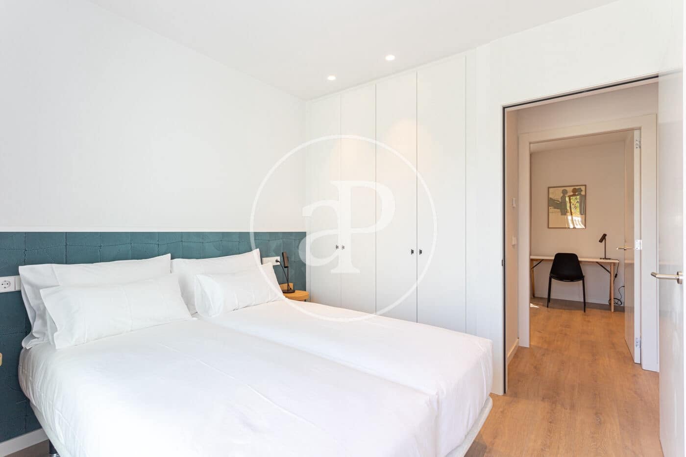 3 bedroom Apartment for rent in Barcelona city - € 8,500 (Ref: 8726231)