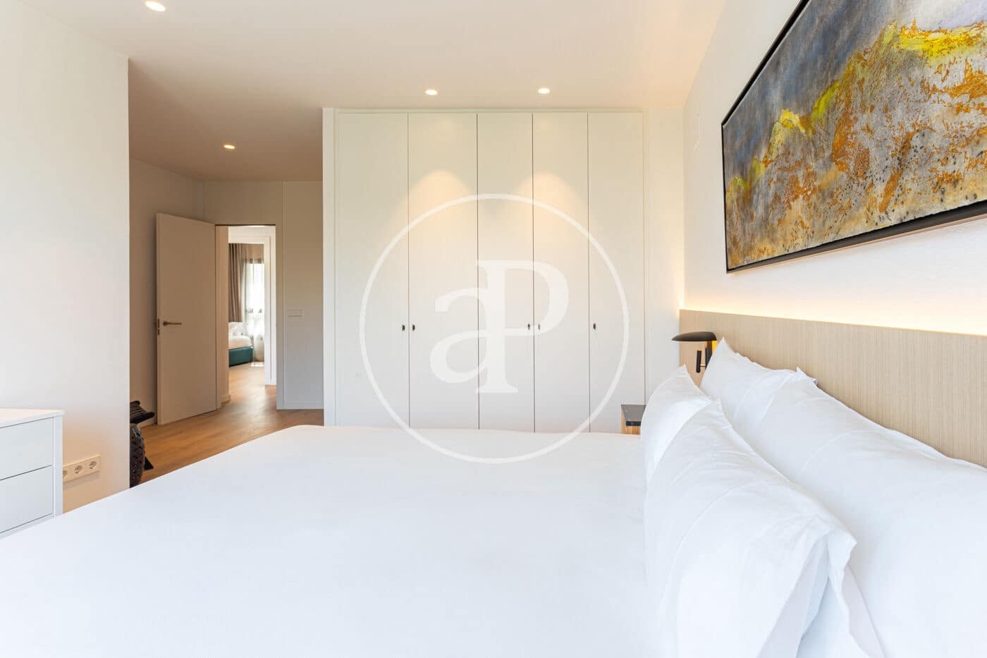 3 bedroom Apartment for rent in Barcelona city - € 8,500 (Ref: 8726231)