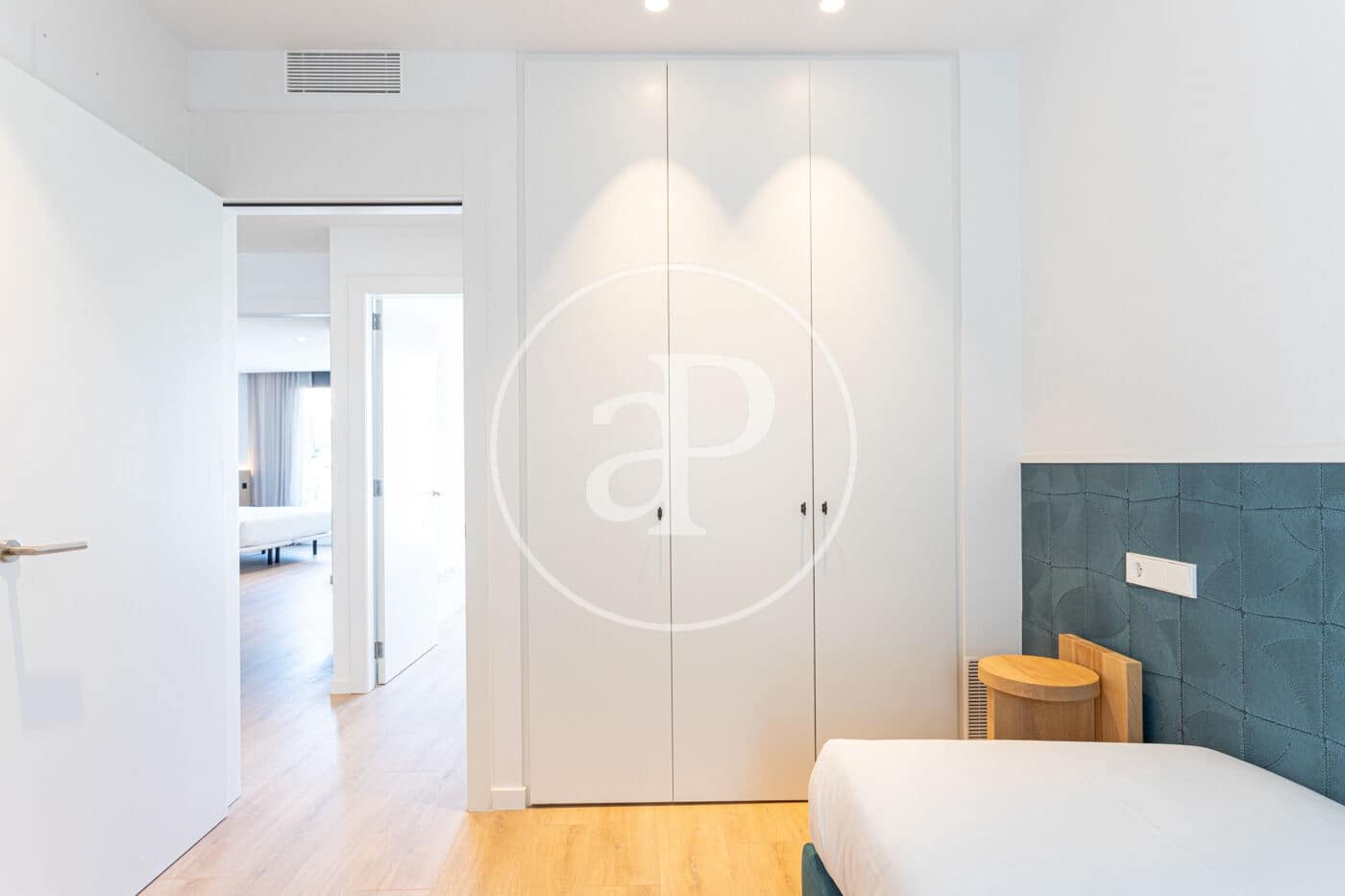 3 bedroom Apartment for rent in Barcelona city - € 8,500 (Ref: 8726231)