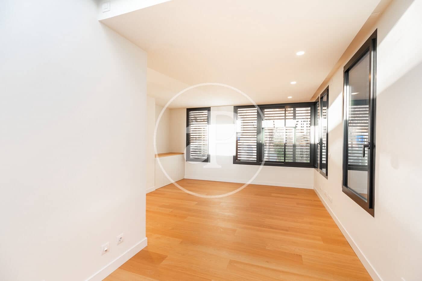 6 slaapkamer Appartement te huur in Barcelona stad met zwembad - € 15.000 (Ref: 8726234)